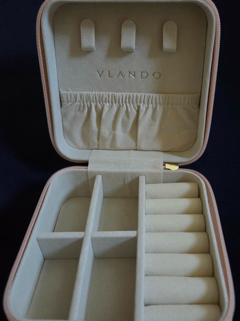 🎀 BRAND NEW Vlando Faux Leather Travel Jewelry Case Organizer - Soft Pink 🎀